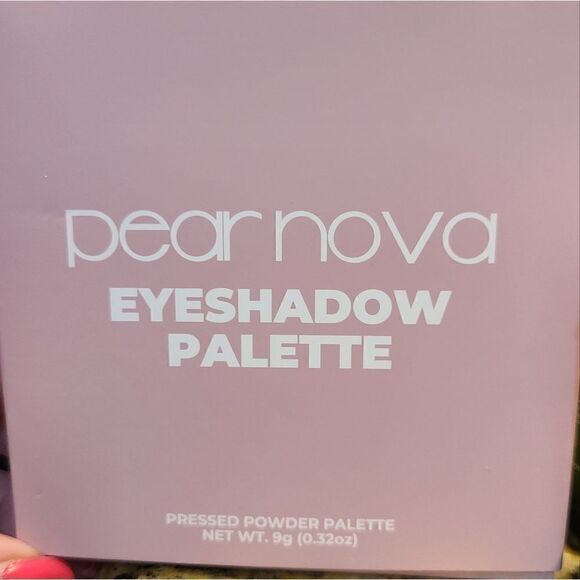 Pear Nova Eyeshadow Palette - Picture 3 of 5